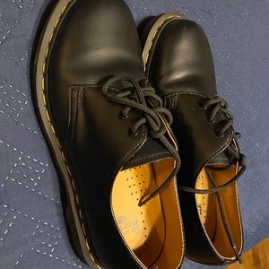 Doc Martens Oxfords